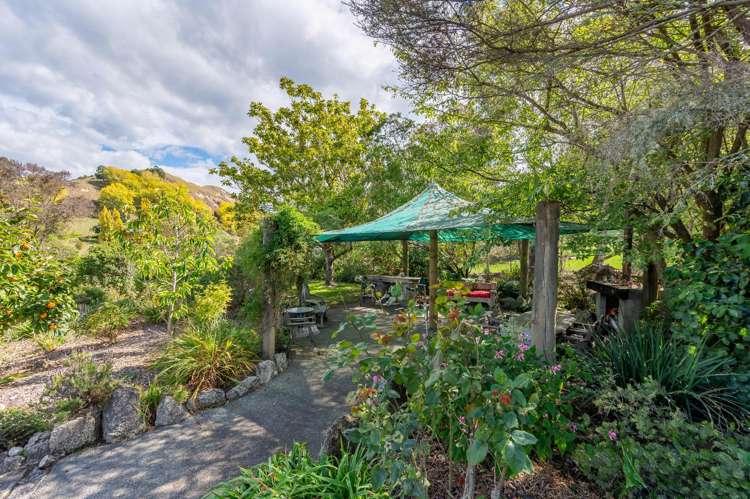 564 Seafield Road Puketapu_20