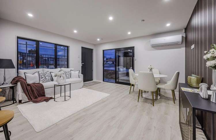 67A Russell Road_5
