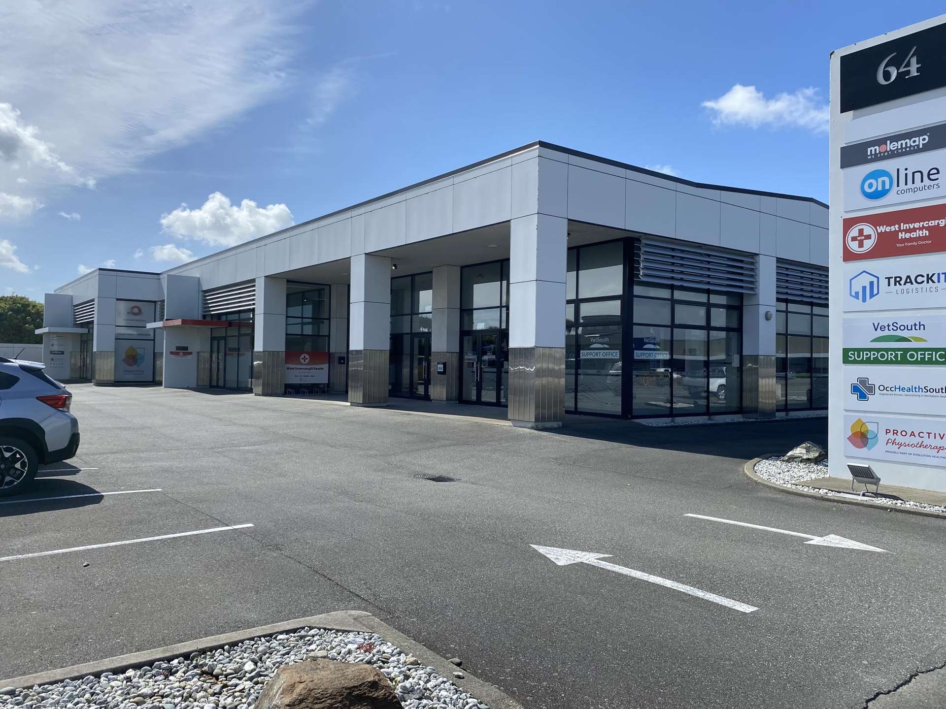 2/64 Arena Avenue Invercargill_0