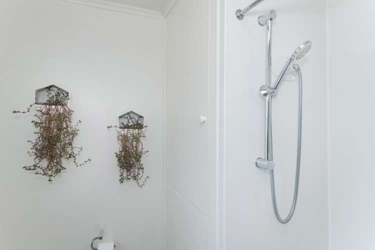 78 Main Road Makaraka_11