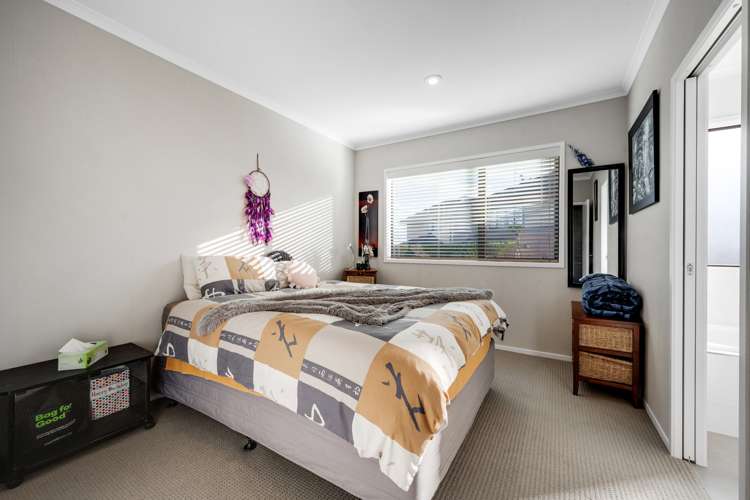 6 Bendemeer Place Flat Bush_18