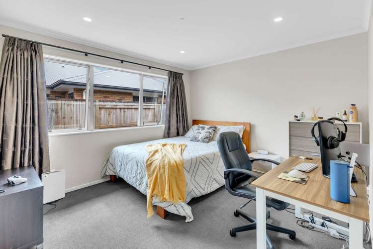 5 Chestnut Close Kelvin Grove_22