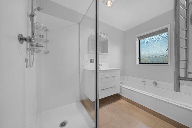 2/98 Harris Street Pukekohe_7