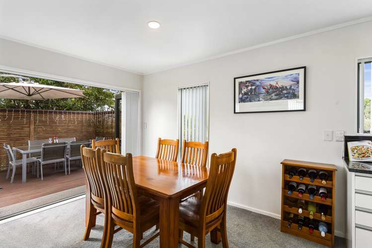 2/245a Rangatira Road Beach Haven_3