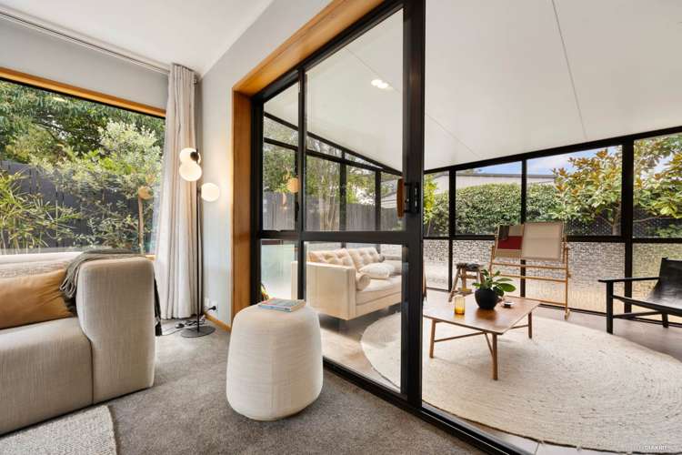 10 Tui Street Point Chevalier_6