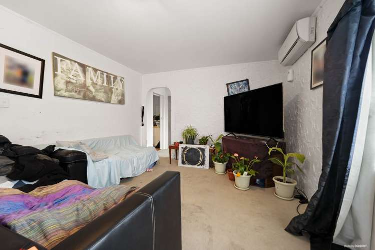 14 & 14A Virgo Place Glen Eden_19