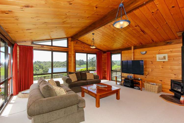 9 Ash Place Whalers Gate_13