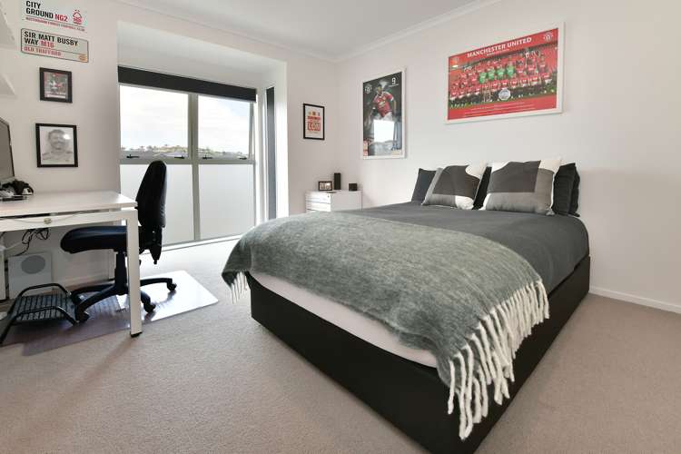 6 Onekura Street Red Beach_12