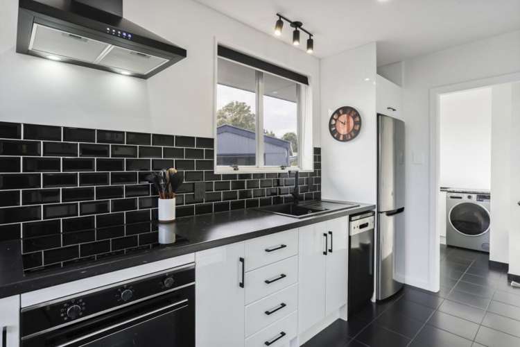 28 Shetland Street Wainoni_4