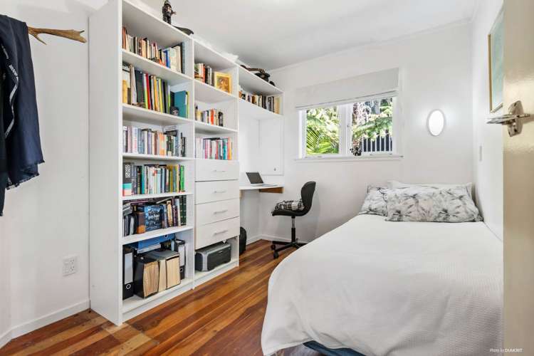 135 Glengarry Road Glen Eden_10