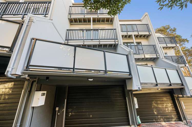 9/43 Nairn Street Mount Cook_12