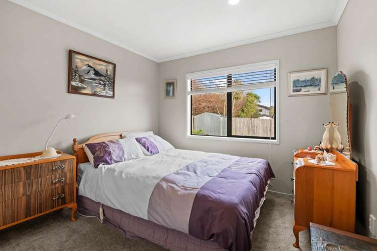 26 Jelas Road Red Beach_17