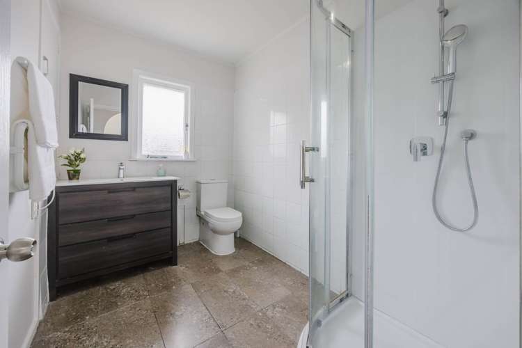 37 Onslow Road Papakura_9