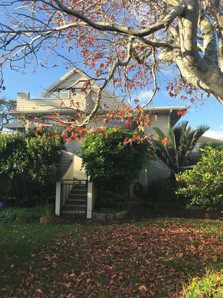 37 Hattaway Avenue Bucklands Beach_16