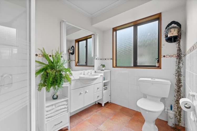 154 Myross Road Myross Bush_17