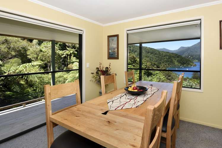 16 Worlds End Road Tennyson Inlet_12