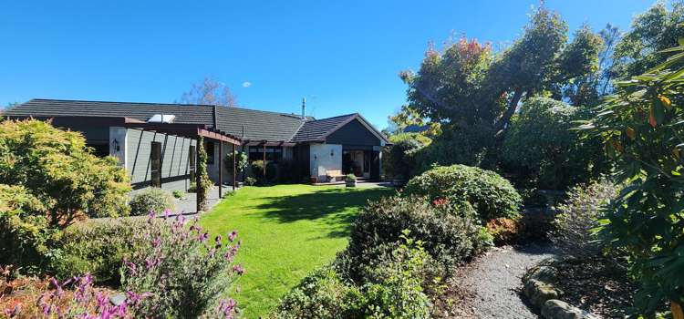 155 Downs Road_3