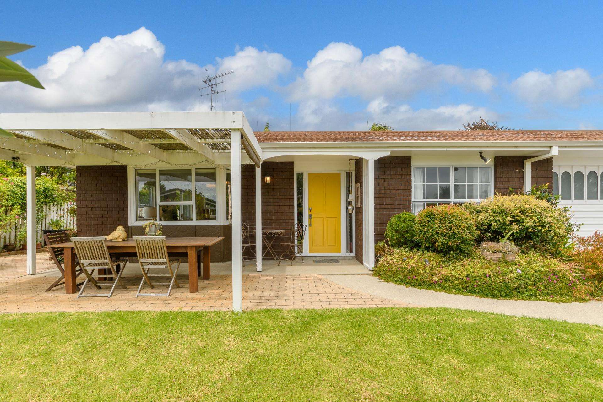 3b Benjamin Place Matua_0