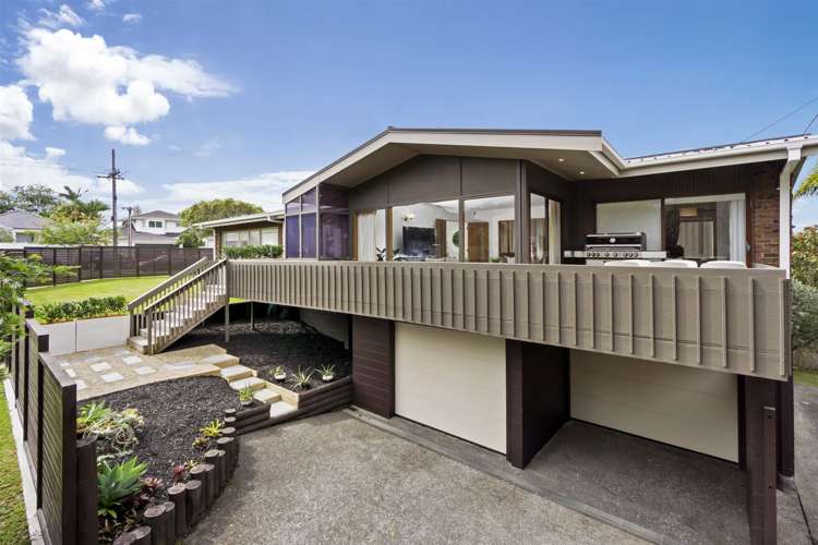 8 Riviera Place Hauraki_5