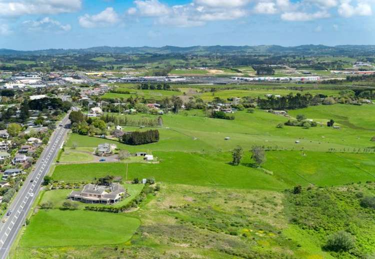 82 Hobsonville Road Hobsonville_0