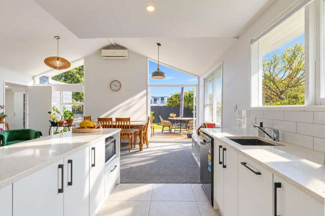 37 Wallace Road Mangere Bridge_4