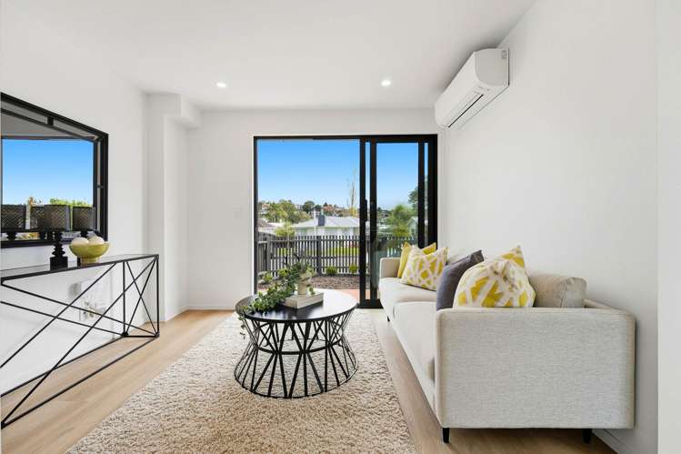 Lot 5/137 Moore Street Hillcrest_13