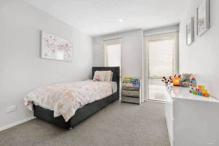 176 Seventh View Avenue Beachlands_11