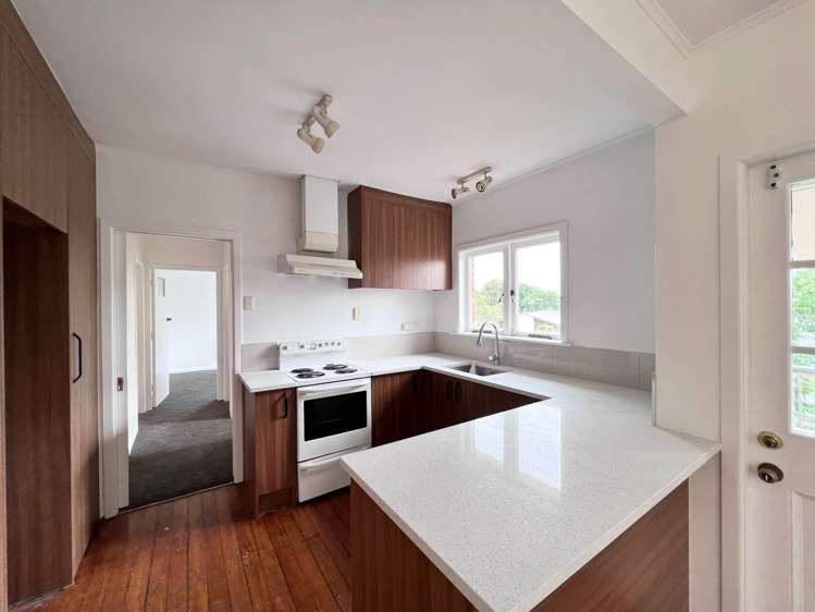 44 Ladies Mile Remuera_7