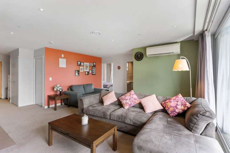 502/25 Don Mckinnon Drive Albany_1