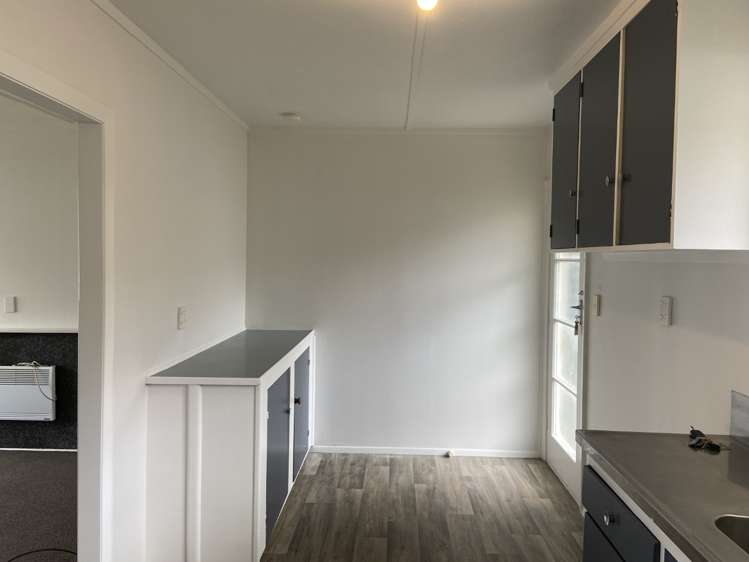 2/555 Fergusson Drive 11322_2