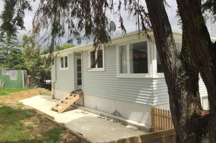 33 Tudor Road Henderson_2