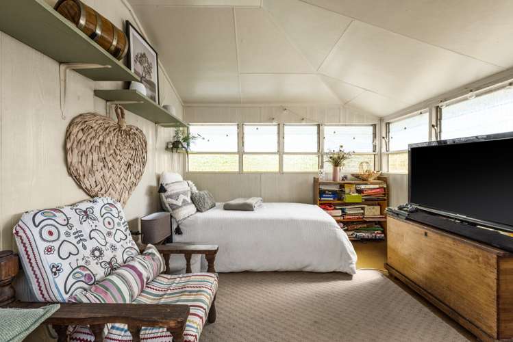 424 Purser Place Mahora_12