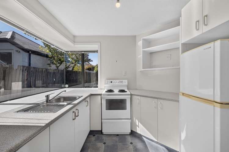 2/245 Wainoni Road Avondale_3