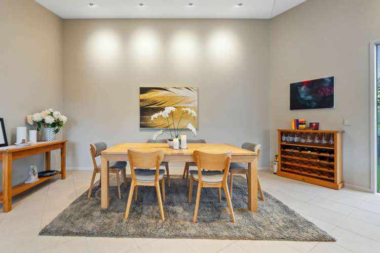 36 Oakford Park Crescent Greenhithe_17