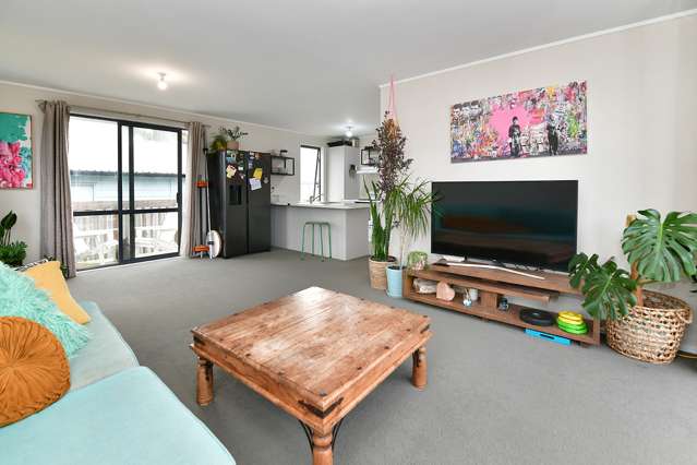 15 Springs Road Parakai_2