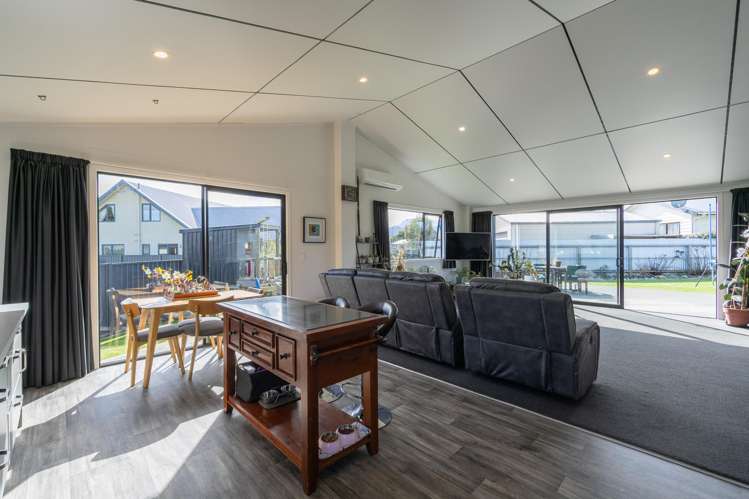 27 Tawera Place Te Anau_7