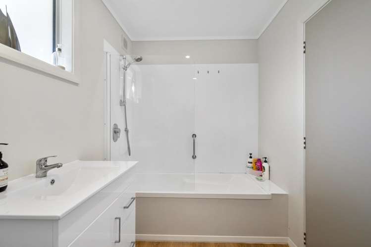 23 Hennesey Road Shannon_18