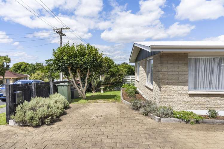 20a Jefferson Place Brookfield_1