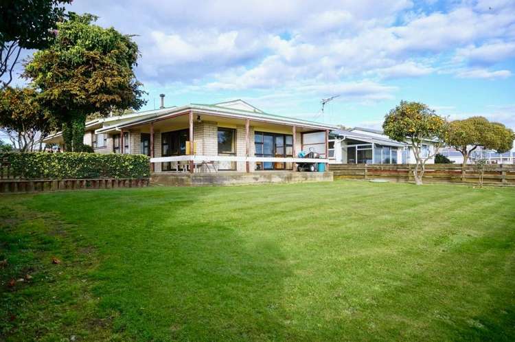 42 Arawa Avenue Maketu_11