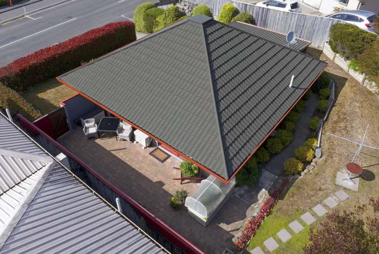 104 Saint Vincent Street Toi Toi_17