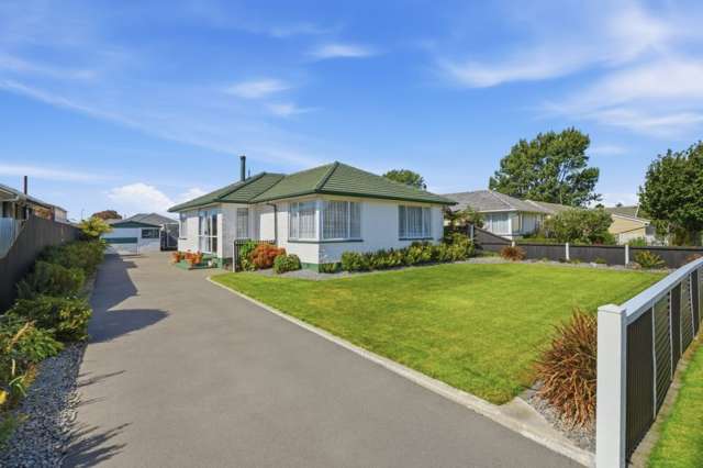 37 Dunstan Crescent Hornby_4