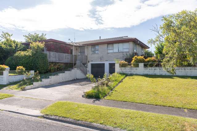 4 Lansdowne Crescent Glenview_1