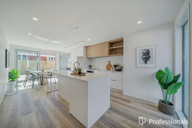 Premium 2 & 3 Bedroom Homes, Four with Garages