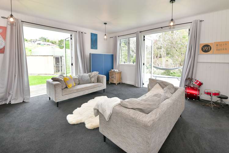 23 Hobbs Road Matakatia_11