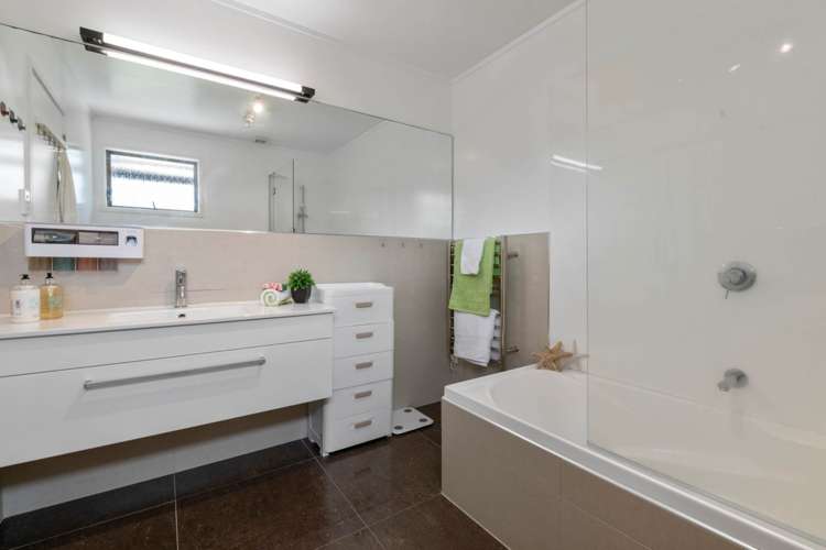 1 Alnack Place Torbay_10