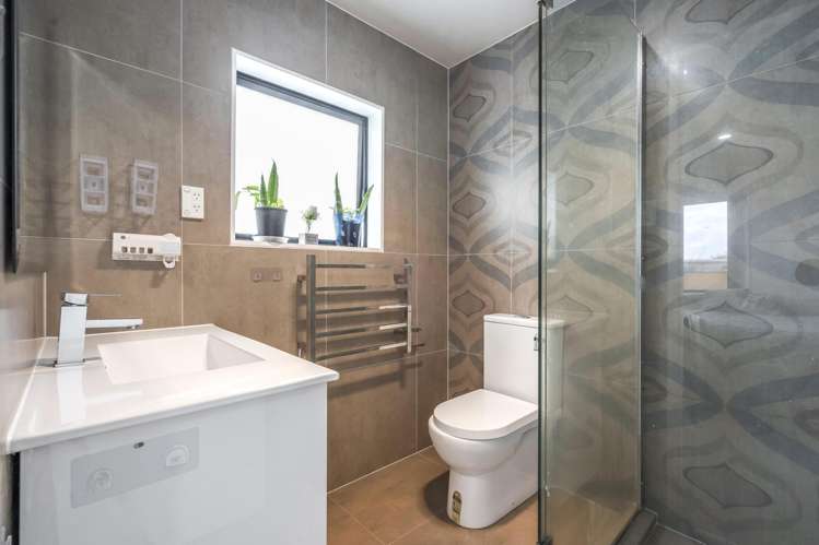 8a Ron Keat Drive Papakura_6