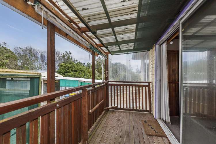 124 Sievers Grove Cannons Creek_11