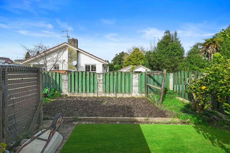 28 Mcmeekan Avenue Chartwell_18