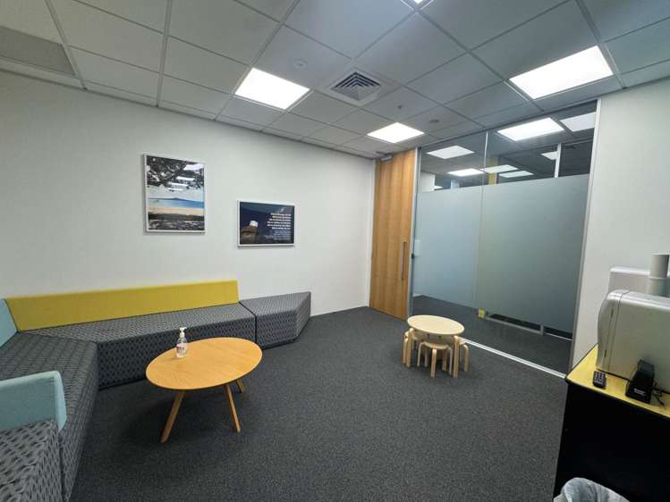 Building /61 Constellation Drive Rosedale_6