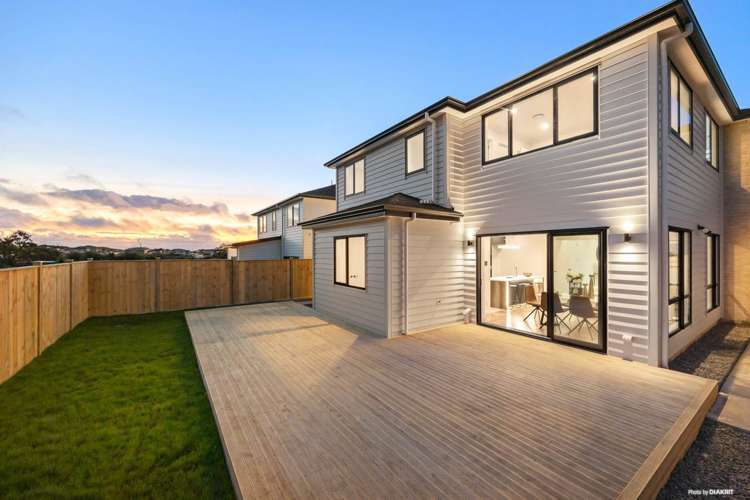 8 Hughs Way Flat Bush_15